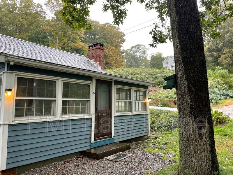 Foto principal - 9 Old Clark Hill Rd