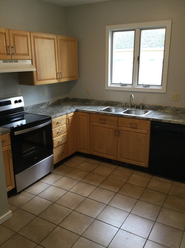 80 N Fulton St Unit A, Auburn, NY 13021 Apartments in Auburn, NY