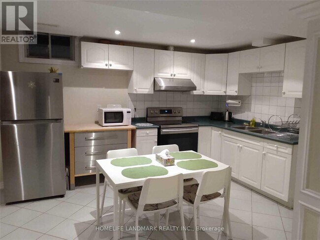 Photo du bâtiment - 38 Lois Dr