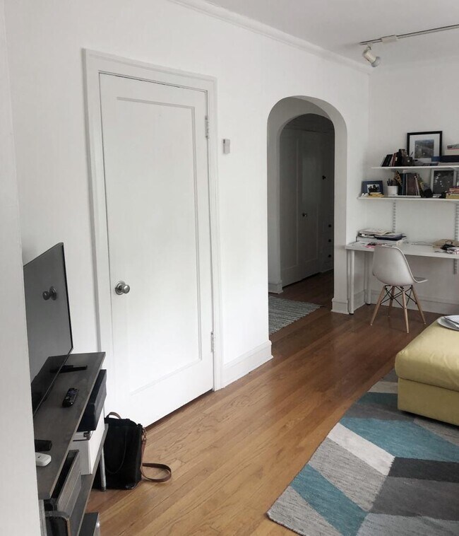 Foto del edificio - 1 bedroom in Chicago IL 60614