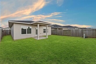 Building Photo - 12512 Newport Arch Ln