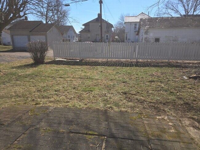 Building Photo - 193 S Quentin Rd