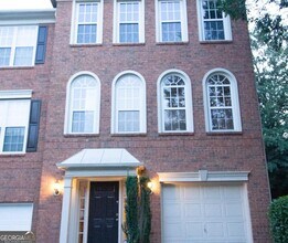 Building Photo - 5142 Manerdale Dr SE