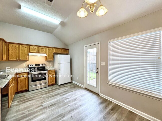 Building Photo - 2722 Misty Bay Dr