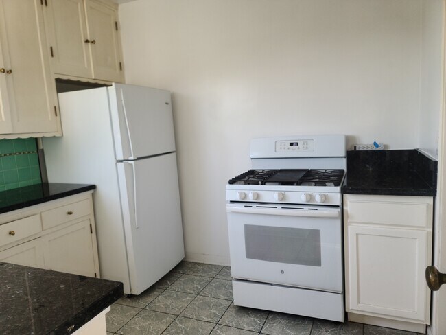 Foto del edificio - 1855 N Ave 53