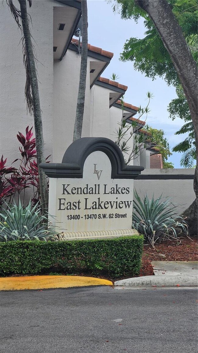 Foto del edificio - 13404 SW 62nd St