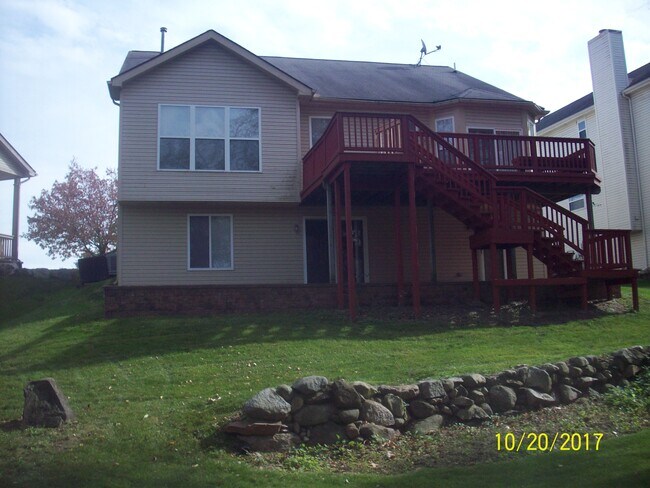 Building Photo - 3052 Talon Cir