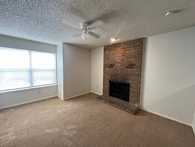 Building Photo - 6314 Cambridge Dr