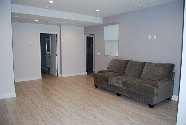 living room - 5020 Denny Ave