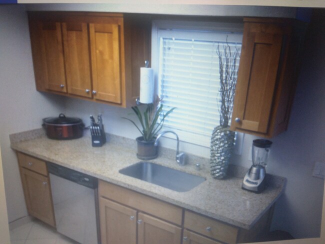 Building Photo - 200 Spyglass Pky