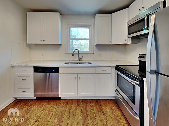 Foto del edificio - 1317 Davidson St