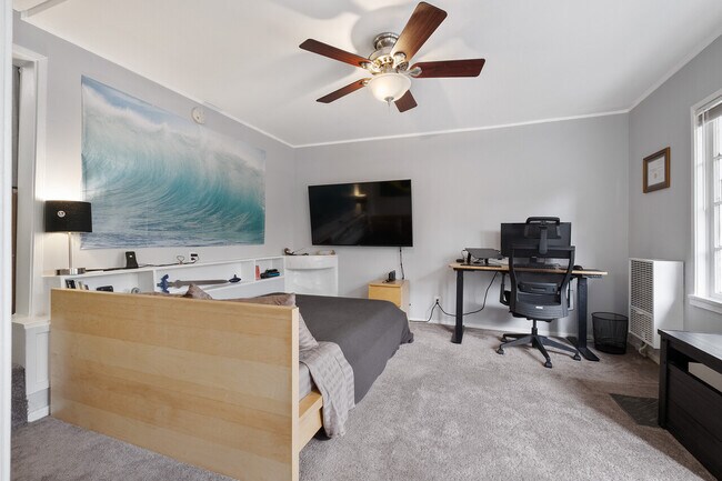 Foto del edificio - 2067 1/2 Ivar Ave