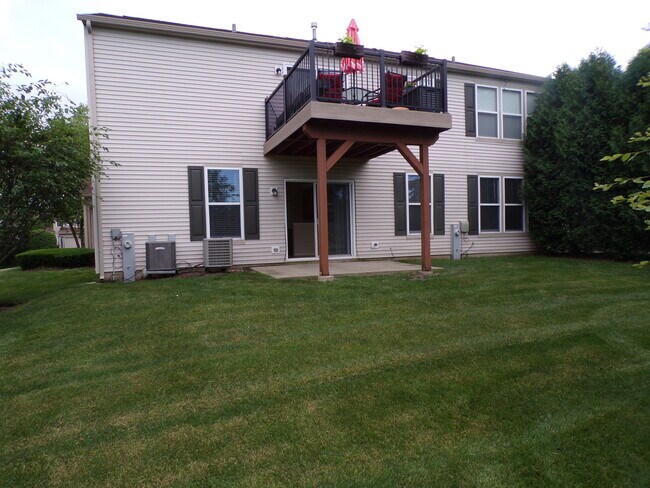 Foto del edificio - 120 W Buckingham Dr