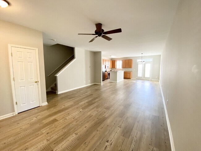 Building Photo - Bluffton Park Townhouse for Rent - Close t...