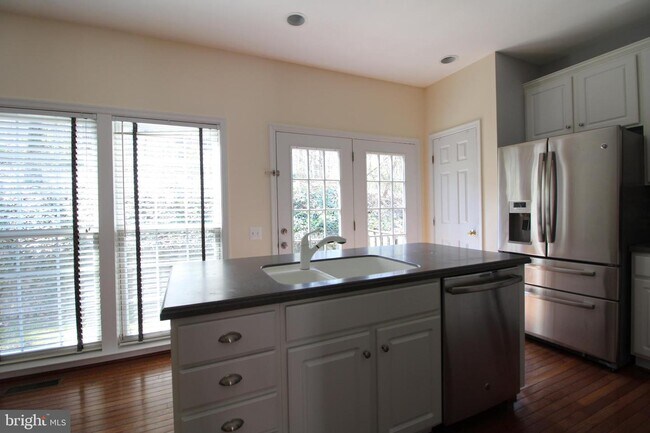 Foto del edificio - 7729 Heritage Woods Way