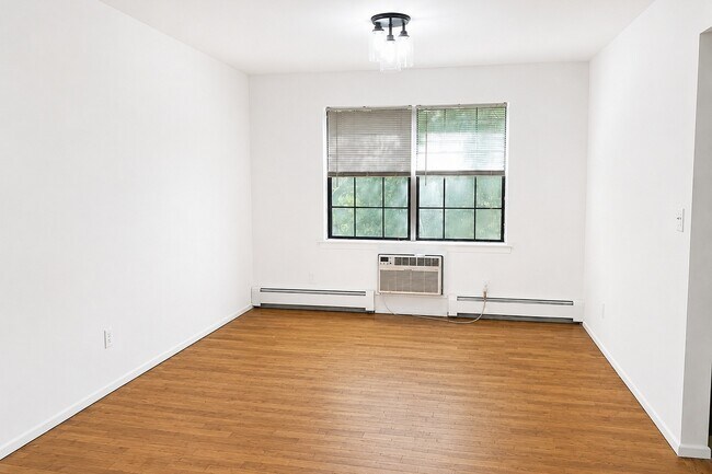 Foto del edificio - 107 Bellgrove Dr