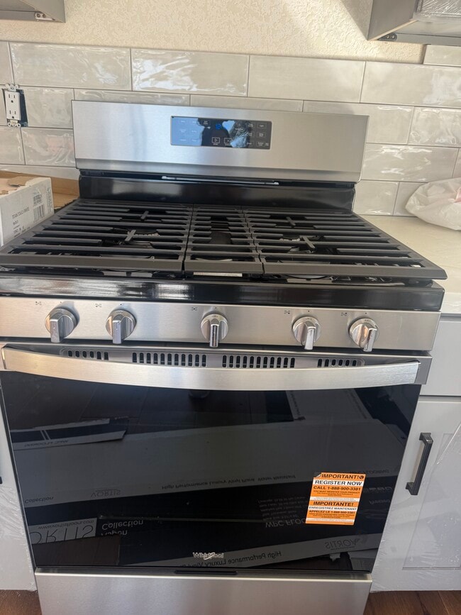 Building Photo - 835 Mistletoe Ln