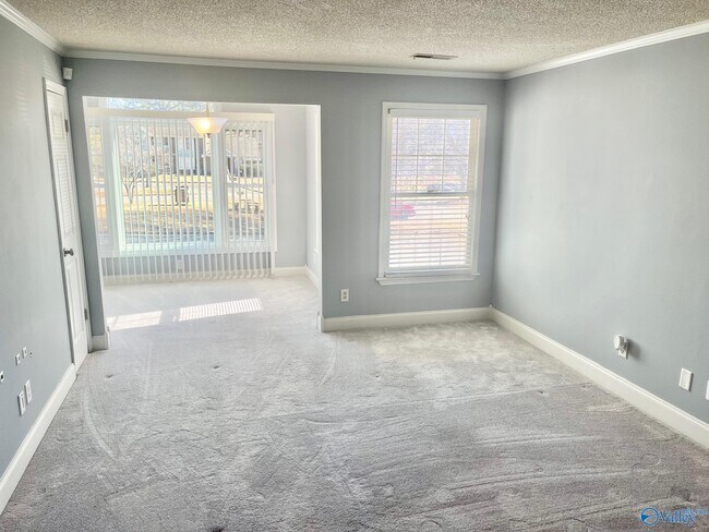 Building Photo - 1109 Liberty Dr