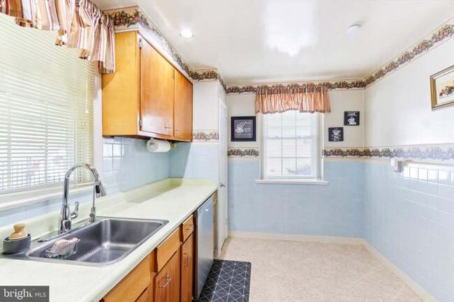 Foto del edificio - 9959 Ferndale St