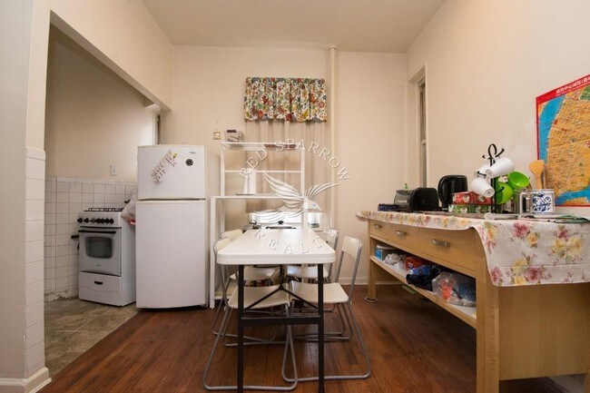 Building Photo - 117 Mott St