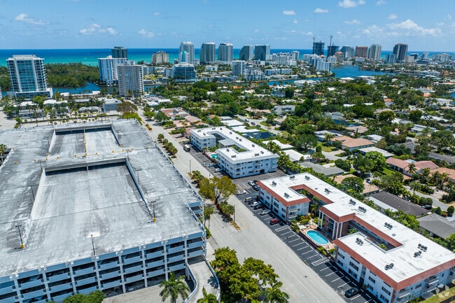 Context - Colonial Manor East Apartments
