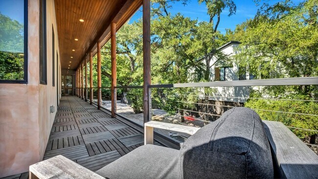 Foto del edificio - 8635 San Leandro Dr