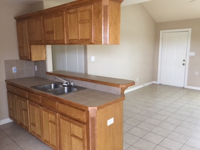 Foto del edificio - 1604 E Quail St