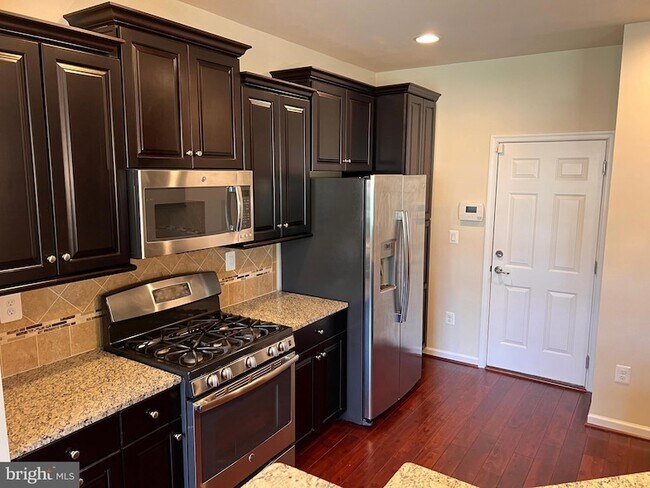 Foto del edificio - 42592 Sunset Ridge Square