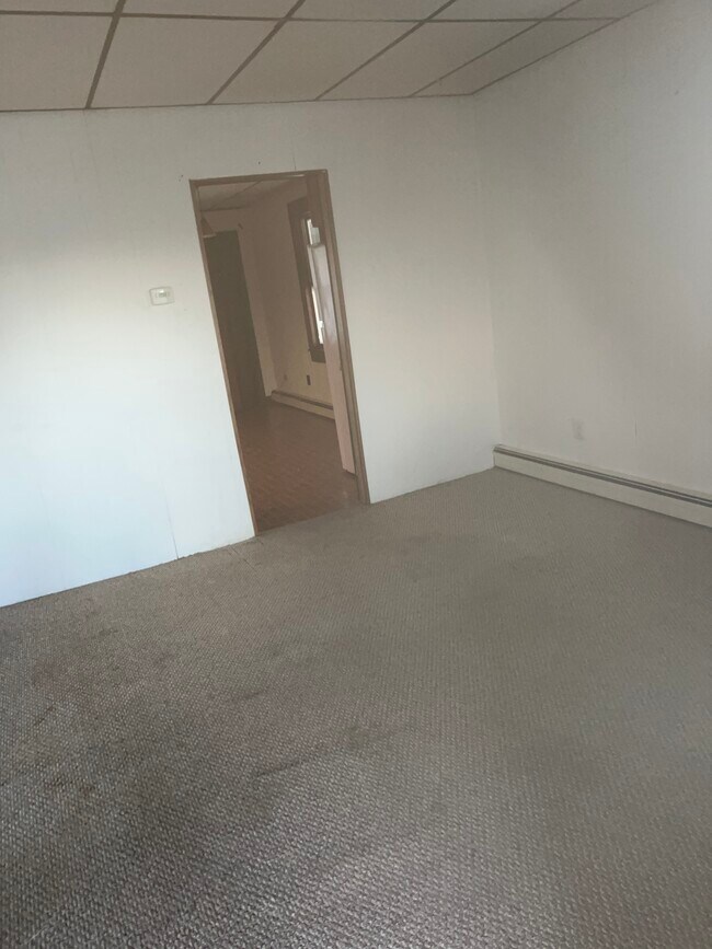 Foto del edificio - 633 Carmalt St