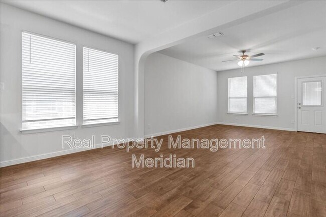 Foto del edificio - 1125 Ferncliff Dr