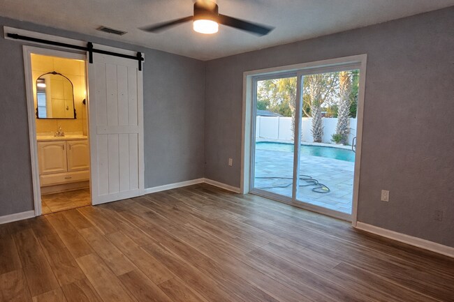 Foto del edificio - 370 Hunt Dr