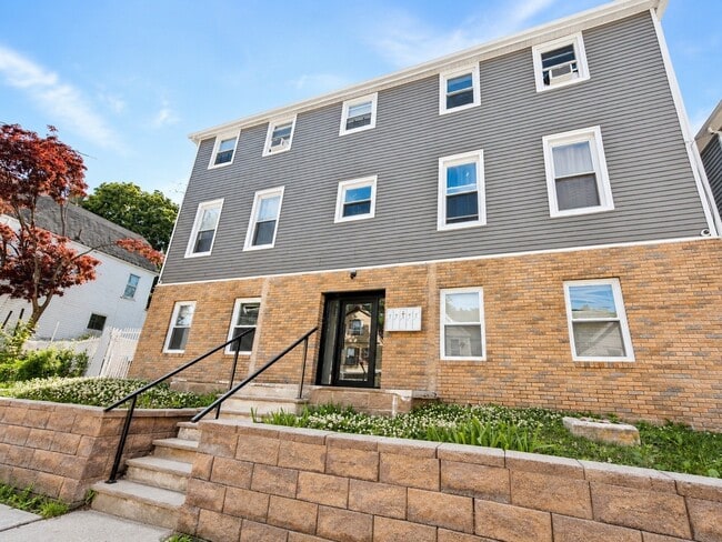 Building Photo - 121 Brookside Ave