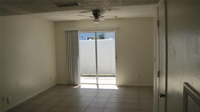 Foto del edificio - 5122 E Temple Heights Rd