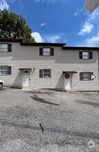 Building Photo - 106 Hillbilly Private Dr