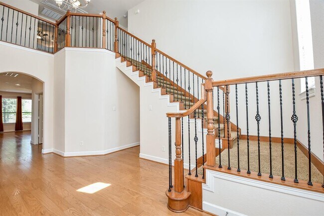 Building Photo - 25730 Celtic Terrace Dr