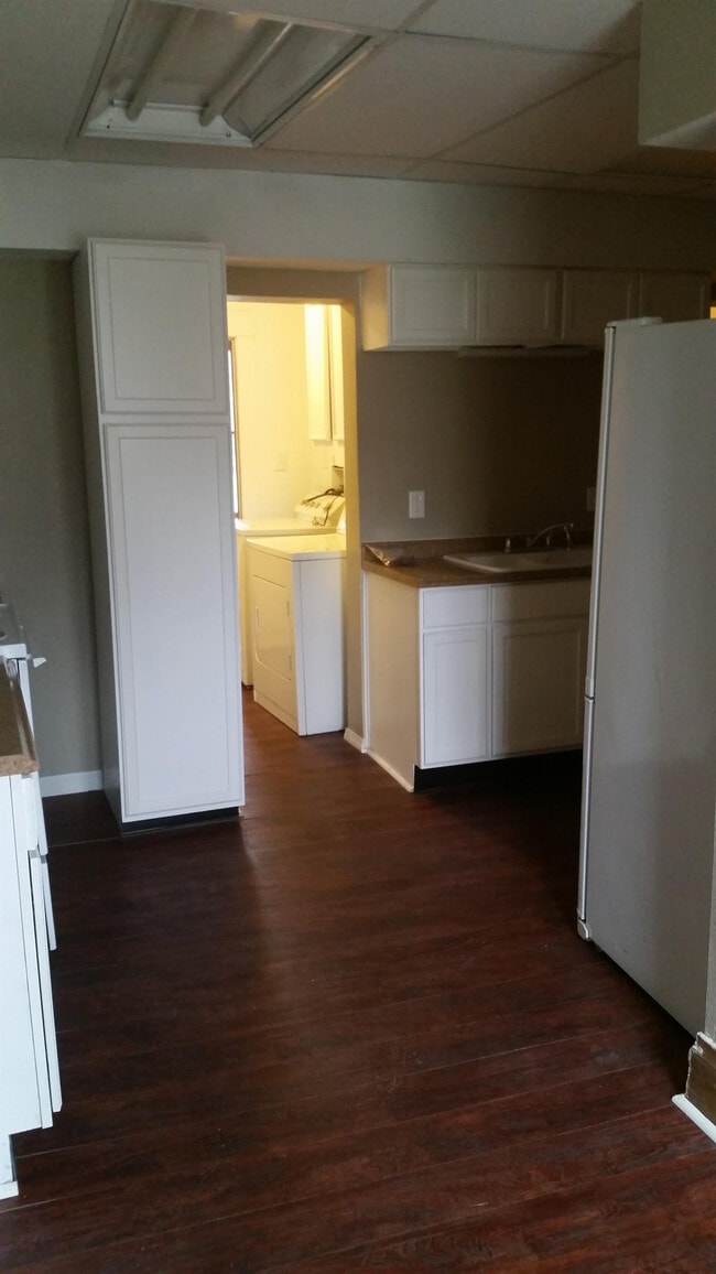 Foto del edificio - 109 Leland Ave