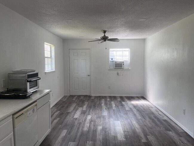 Foto del edificio - 31219 Vernon Talley Rd