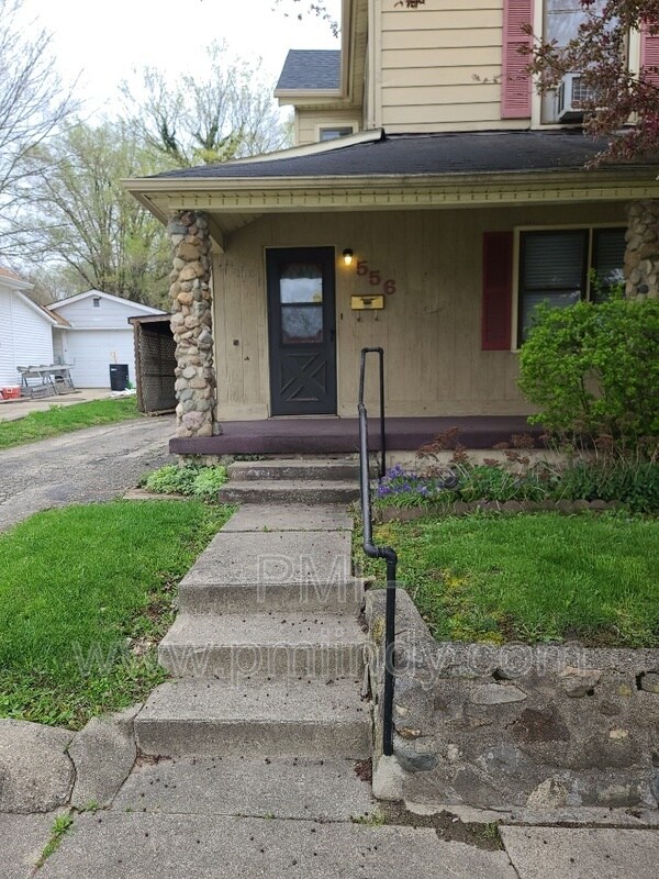 Primary Photo - 556 N 12th St