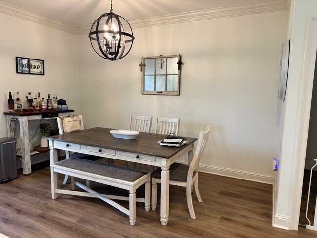 Foto del edificio - 105 Gilded Ln