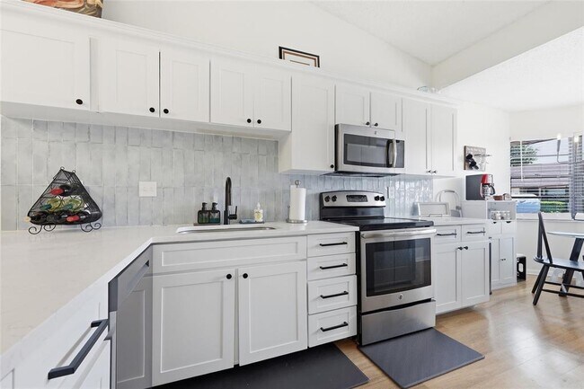Foto del edificio - 250 Homewood Ave