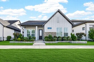 Building Photo - 18530 Joyous Ln