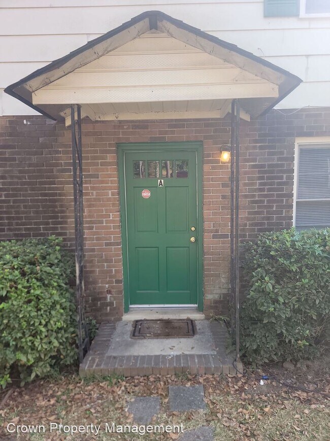 Building Photo - 2 br, 1.5 bath House - 1530 Canal Drive