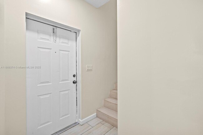 Foto del edificio - 2700 Creekside Dr
