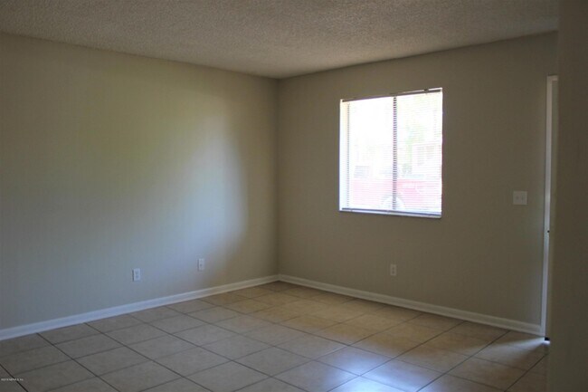 Foto del edificio - 5136 Westchase Ct