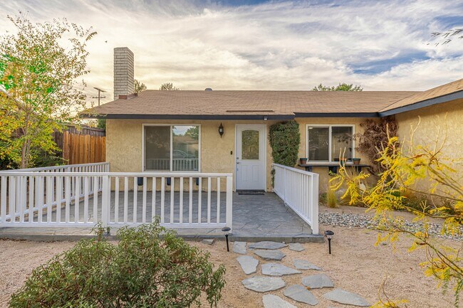 Foto del edificio - 43827 Lively Ave