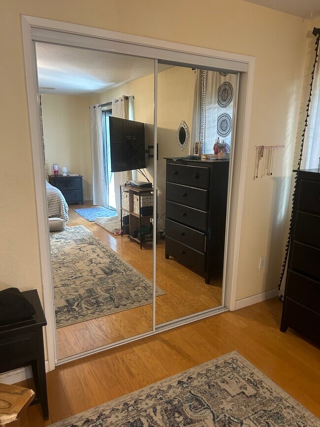 Foto del edificio - 7417 Auburn Oaks Ct