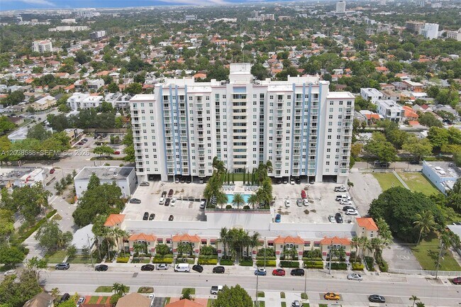 Building Photo - 3000 Coral Wy