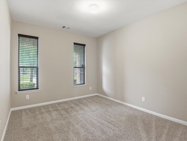 Foto del edificio - 16515 Williamstown Dr