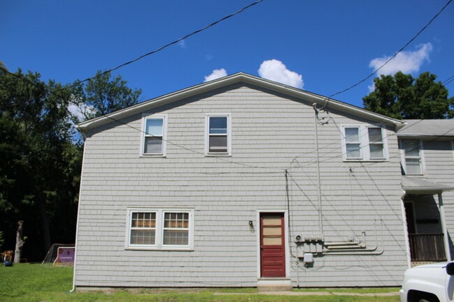 Building Photo - 23 Fleetwood Ave