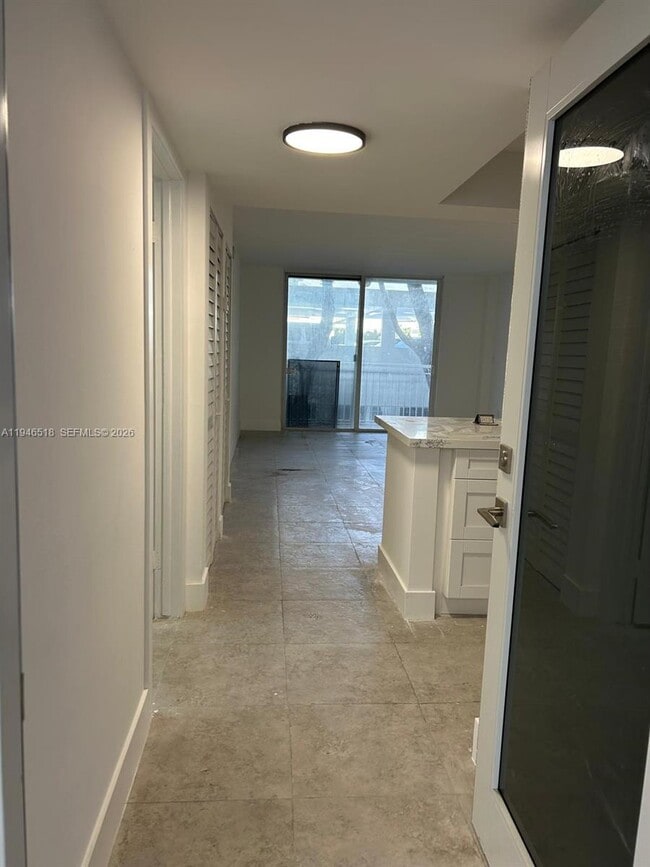 Foto del edificio - 1666 West Ave